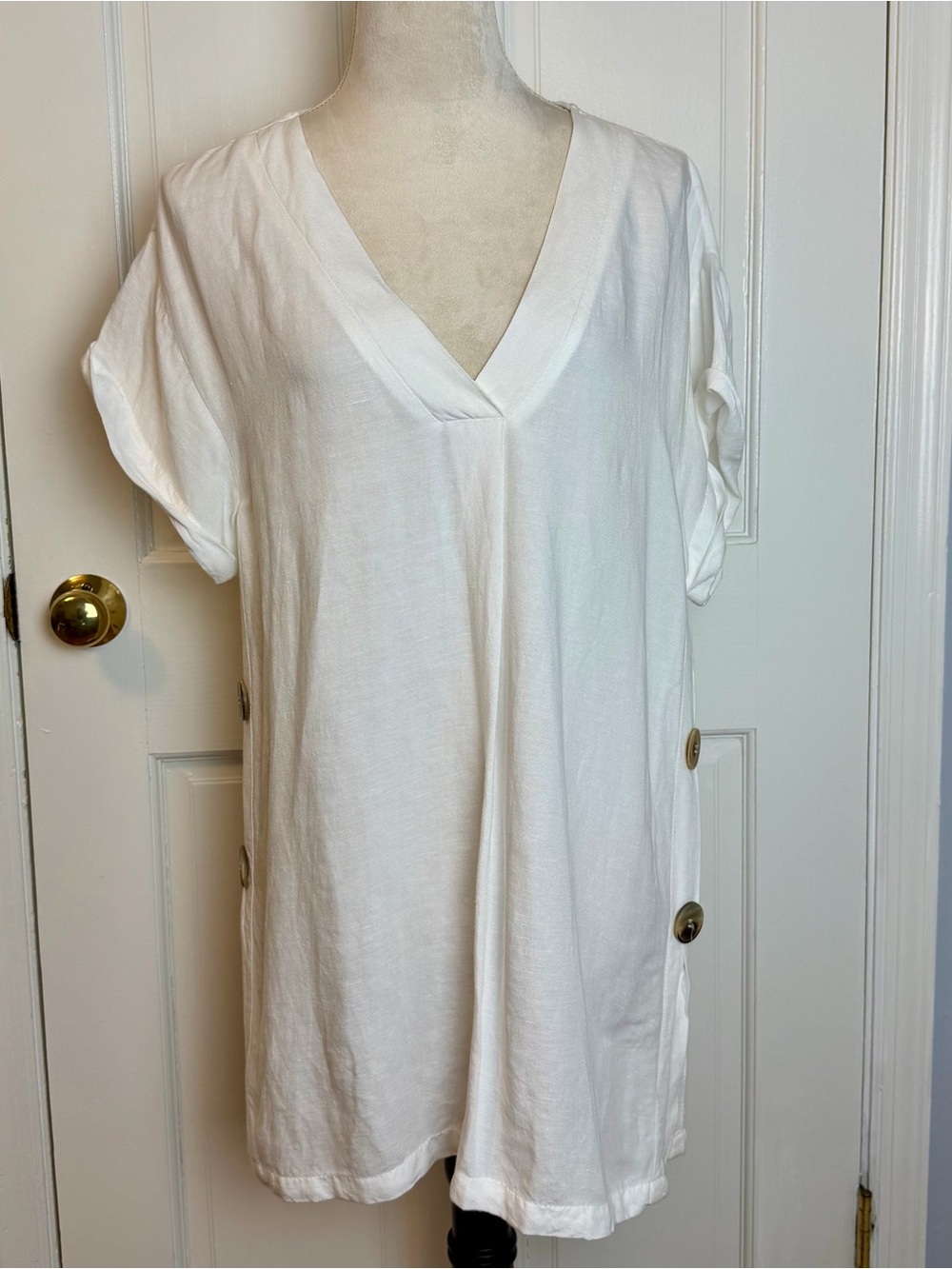 Zara Women's White Linen Blend Tunic Top With Tortoise Shell Like Buttons, S